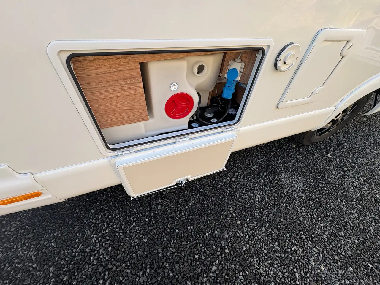 Camping-car profilé Weinsberg CaraCompact 600 MEG PEPPER