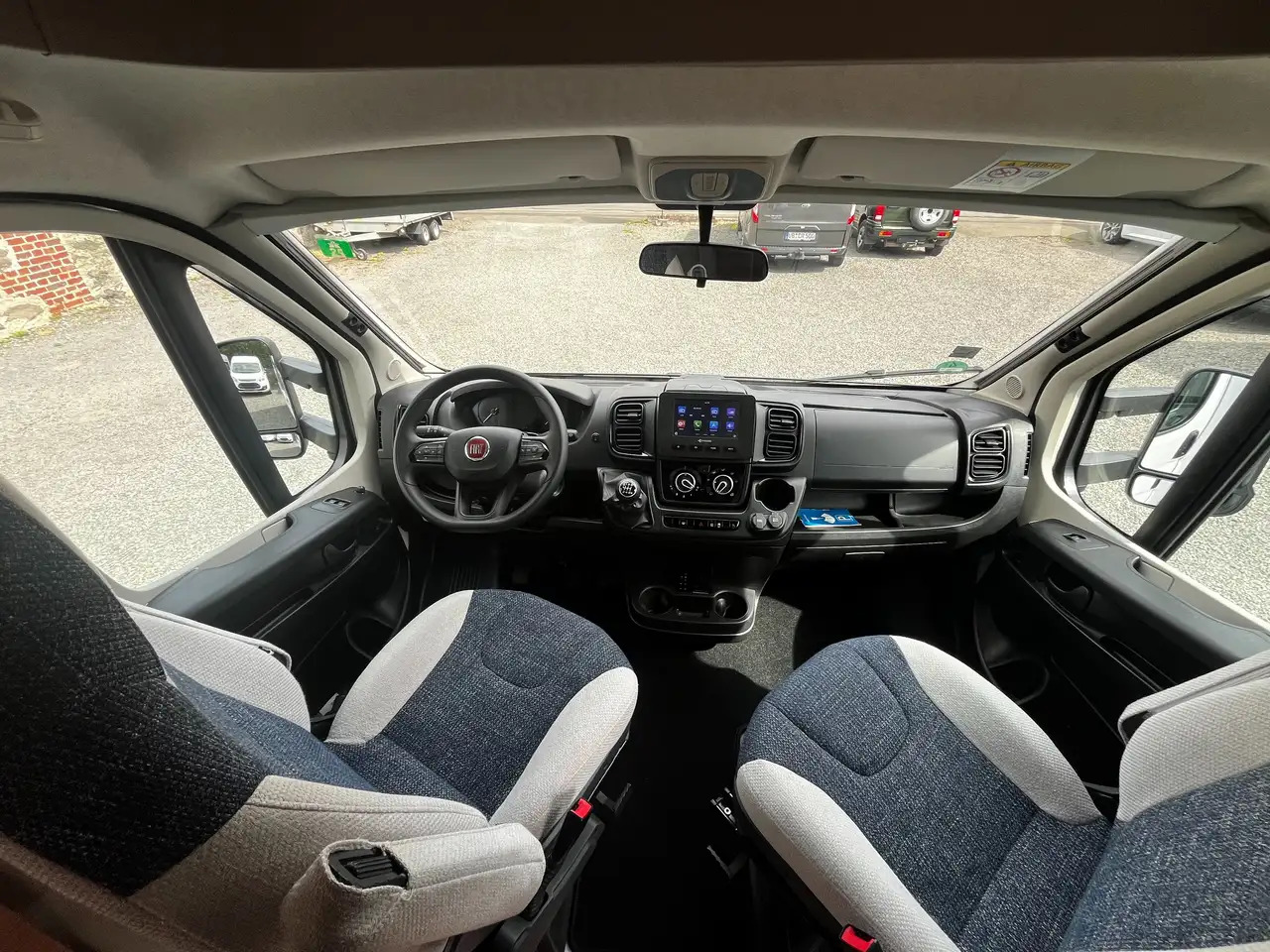 Camping-car profilé Weinsberg CaraSuite 700 ME