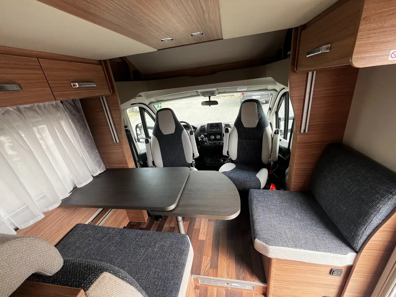 Camping-car profilé Weinsberg CaraSuite 700 ME