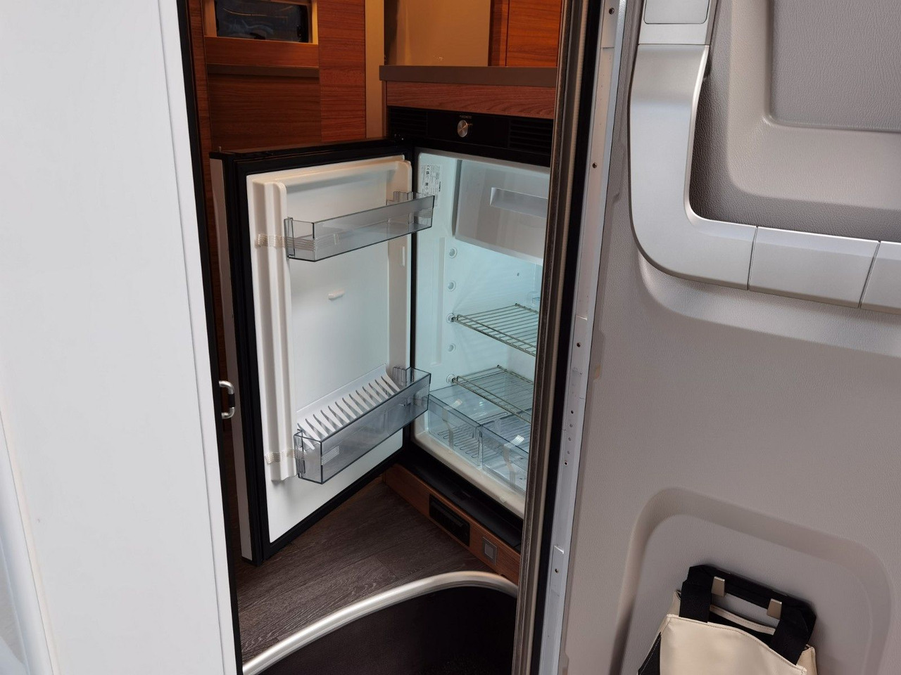 Camping-car profilé Weinsberg X-CURSION CUV 500 LT PEPPER EDITION / 150PS-DSG