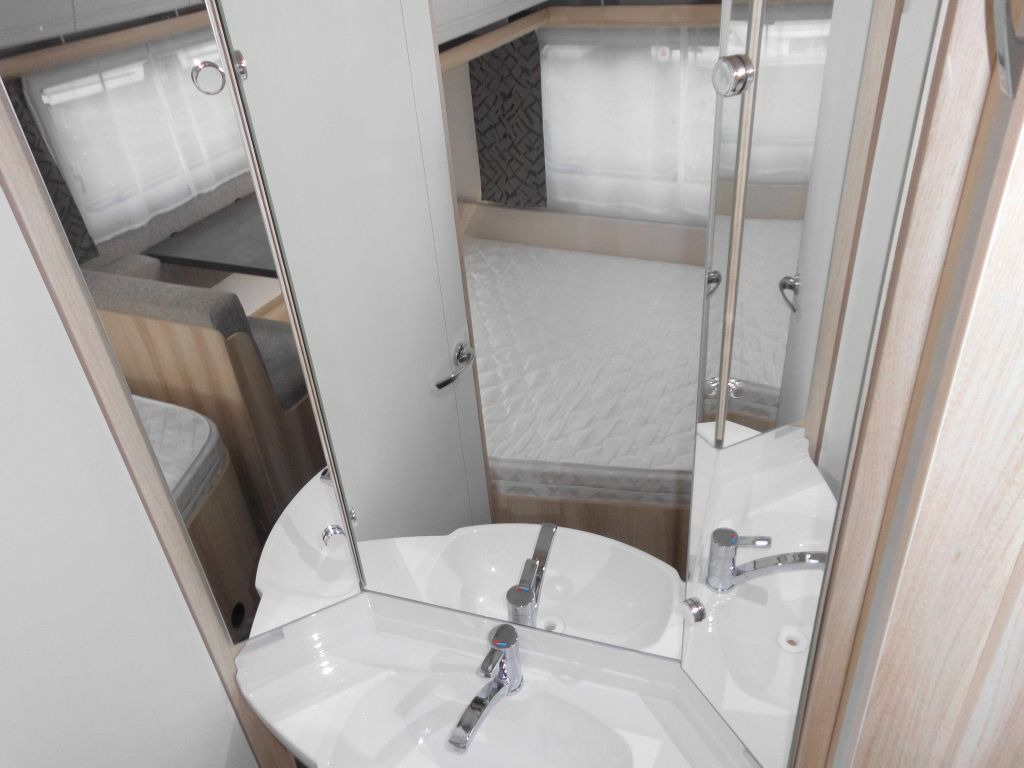 Caravane Hobby De Luxe 400 SFe 1500kg., Fahrradträger