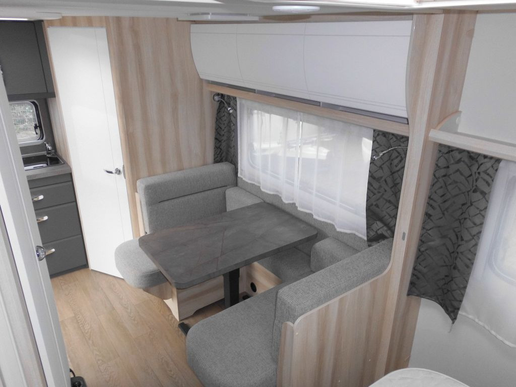 Caravane Hobby De Luxe 460 SFf 1500kg. Ambiente, FBH