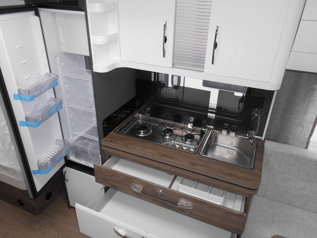 Caravane Hobby Excellent Edition 540 WLU 2026 2000kg.,