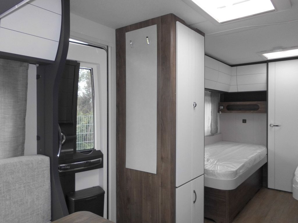 Caravane Hobby Excellent Edition 540 WLU 2026 2000kg.,