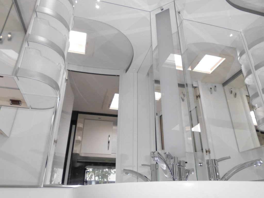 Caravane Hobby Prestige 620 CL 2026 2500kg. AUTARK GAS+DUO