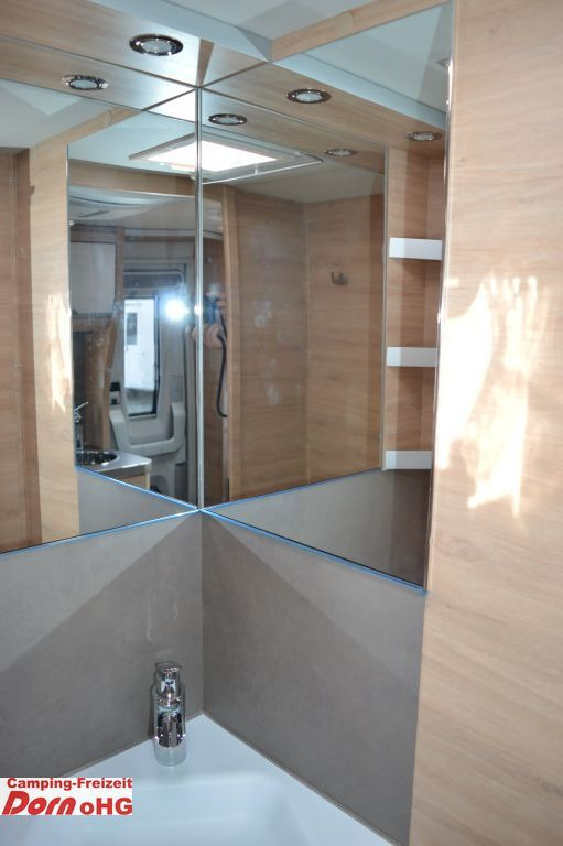 Caravane Knaus Südwind 500 EU 60 Years Dachklima