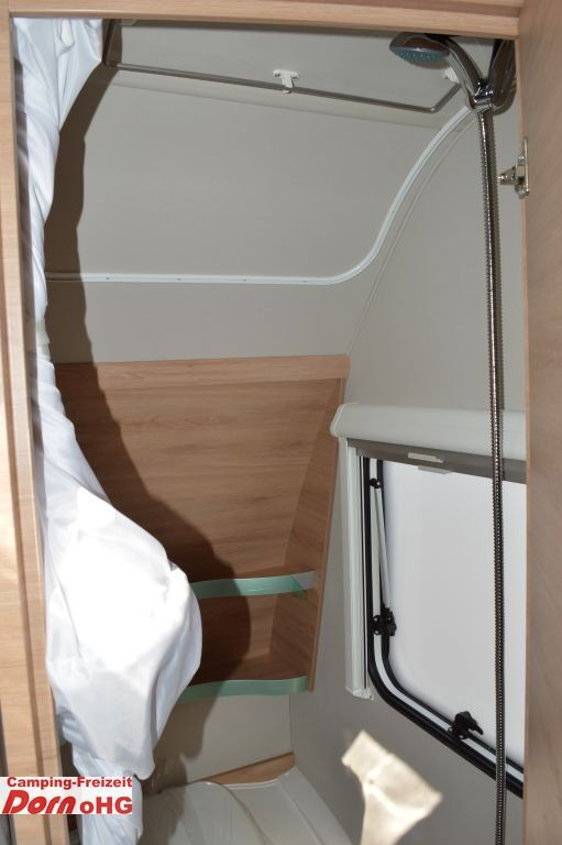 Caravane Knaus Südwind 540 FDK 60 Years Ausstellfenster Bug