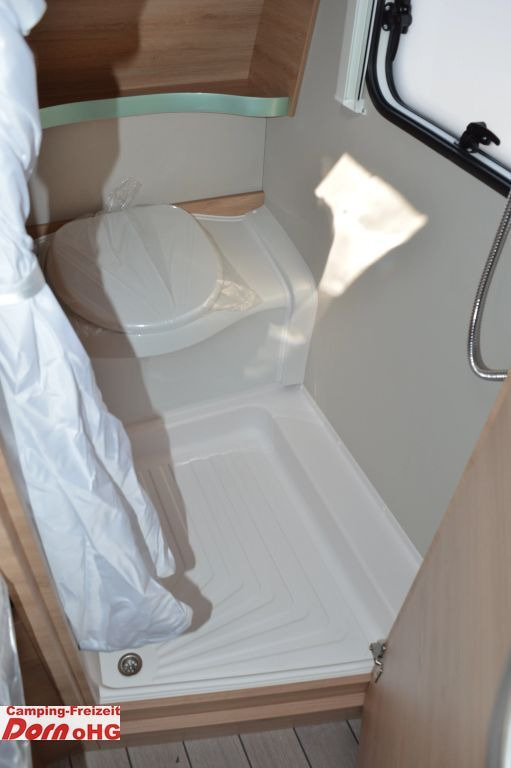 Caravane Knaus Südwind 540 FDK 60 Years Ausstellfenster Bug