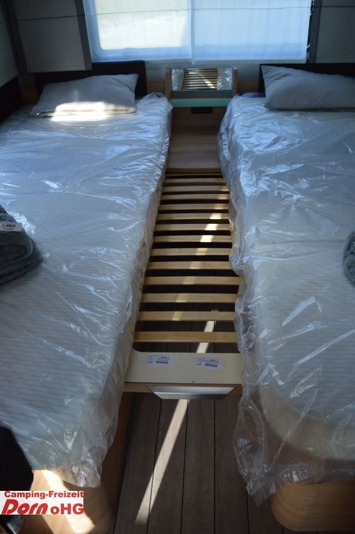 Caravane Knaus Südwind 540 UE 60 YEARS Elektrische Fußbodenerwä