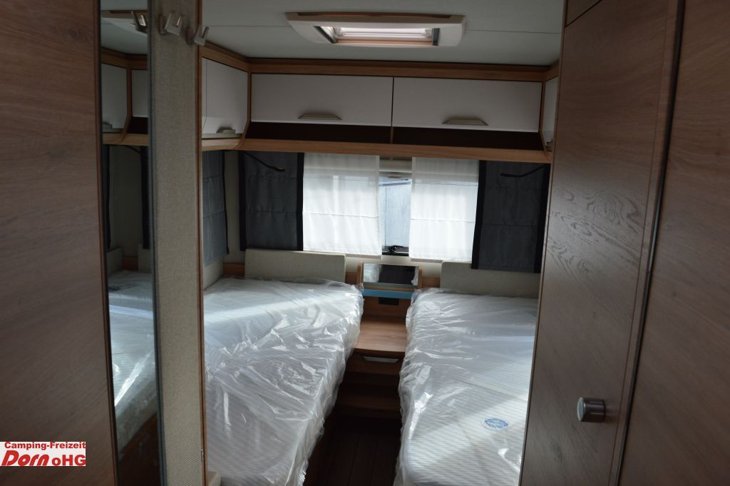 Caravane Knaus Südwind 540 UE Black Selection Elektrische Fußbo