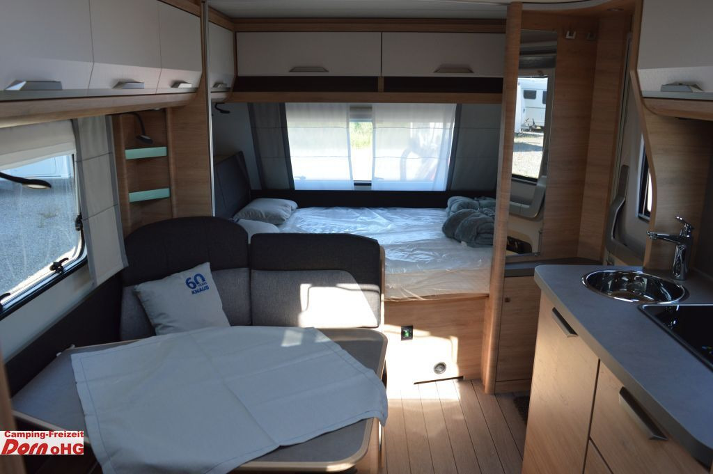 Caravane Knaus Südwind 580 QS 60 YEARS Kühlschrank 177l