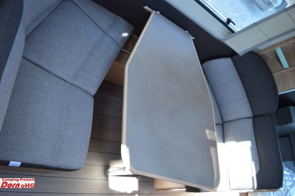 Caravane Knaus Südwind 580 QS 60 YEARS Kühlschrank 177l