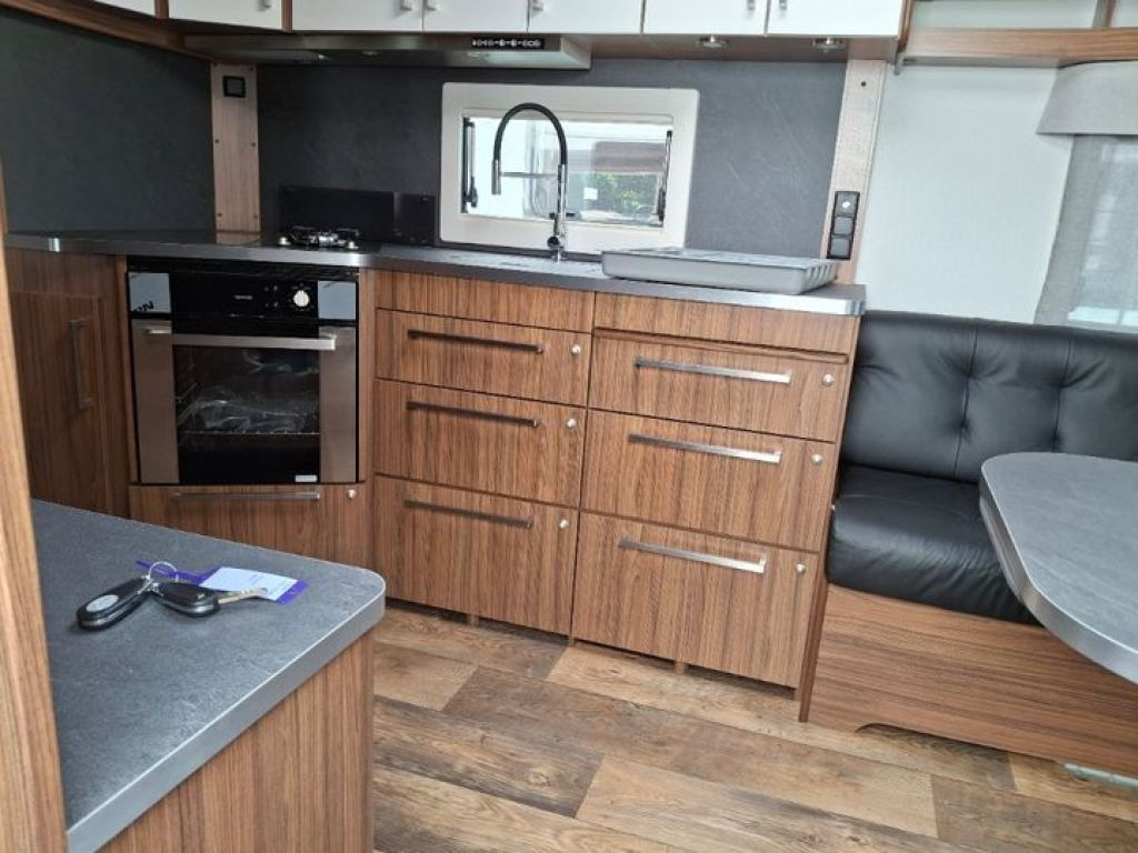 Caravane Polar 730 QA 30% RABATT LUXUS KLIMA AKTION