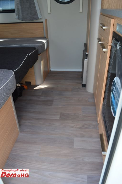 Caravane T@b BASIC 320 Leichter Hagel Dach.