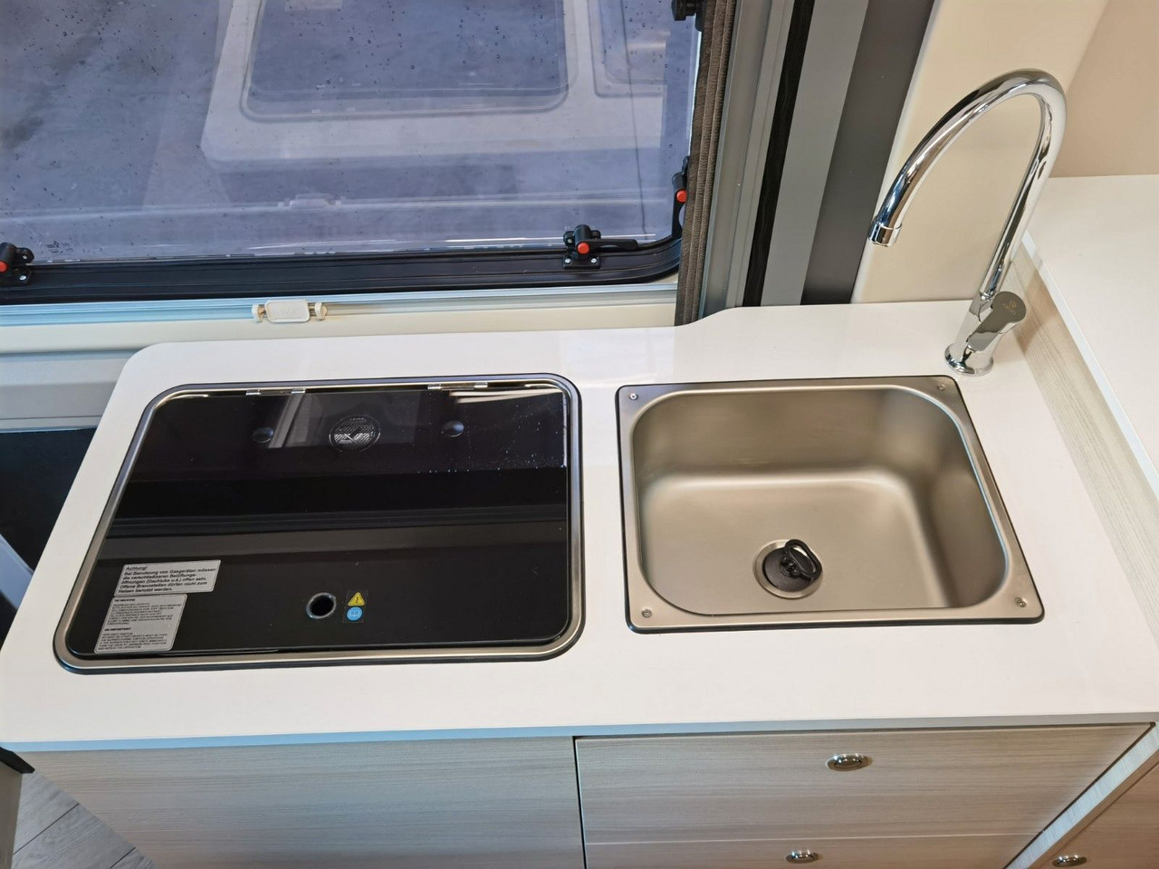 Fourgon aménagé Chausson V697 FIRST LINE / - 2025- / 140PS / EINZELBETTEN