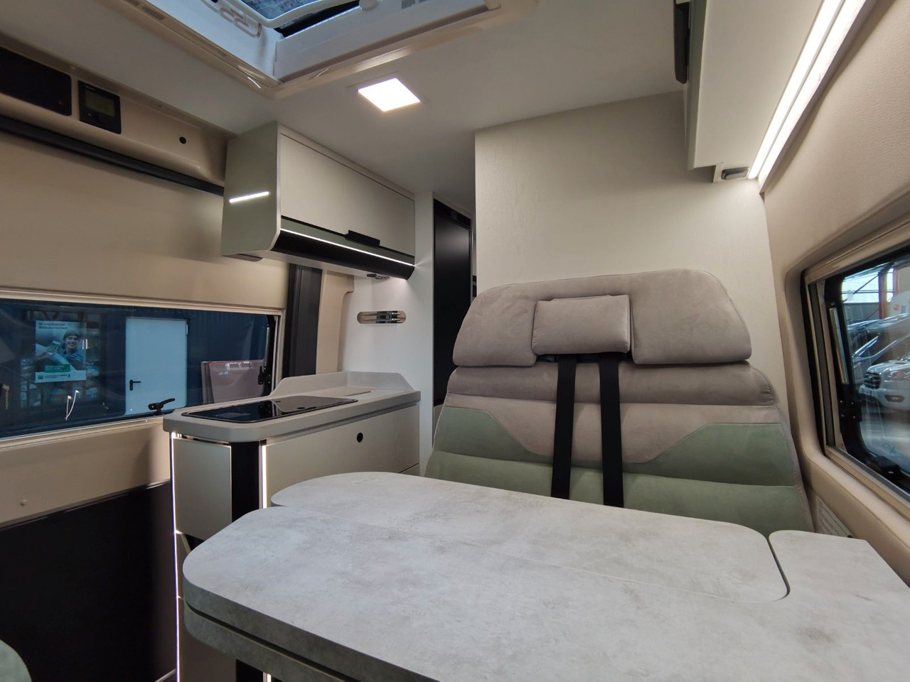 Fourgon aménagé Karmann DAVIS 620 LIFESTYLE/-2026-/ 140PS / EINZELBETTEN