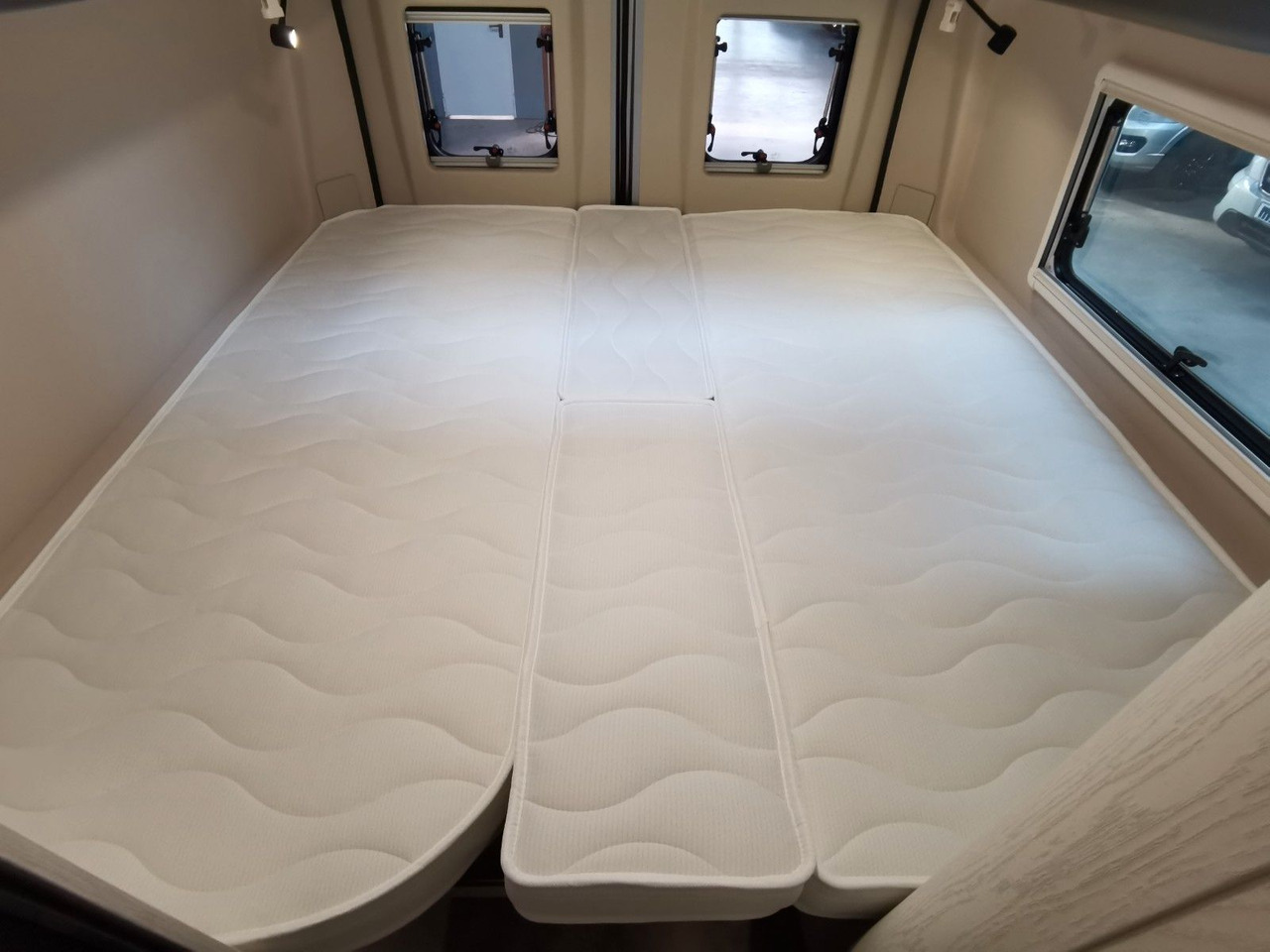 Fourgon aménagé Karmann DAVIS 620 LIFESTYLE/-2026-/ 140PS / EINZELBETTEN