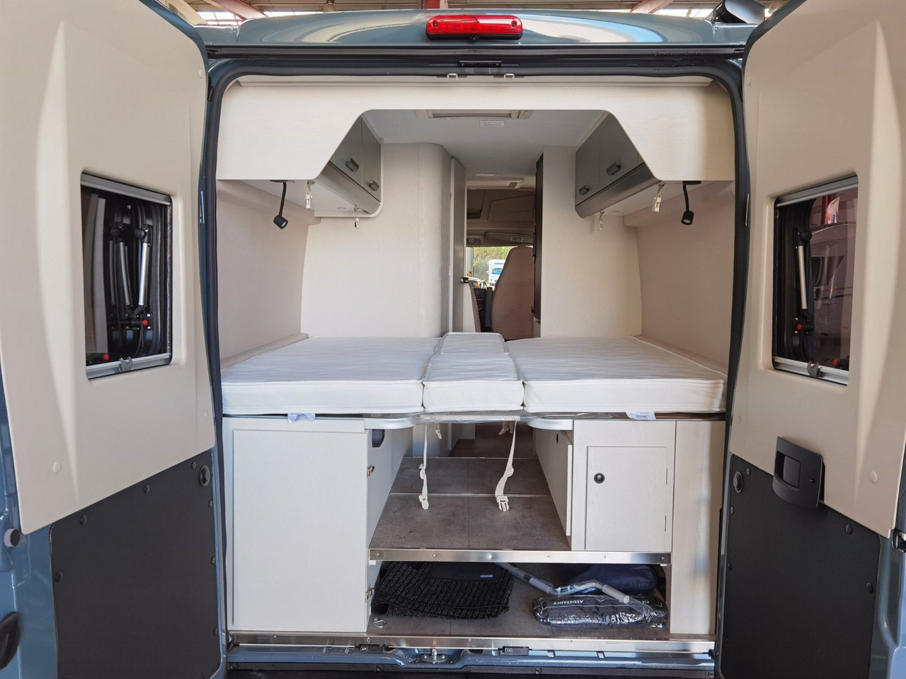Fourgon aménagé Karmann DAVIS 620 TRENDSTYLE / -2026- / EINZELBETTEN