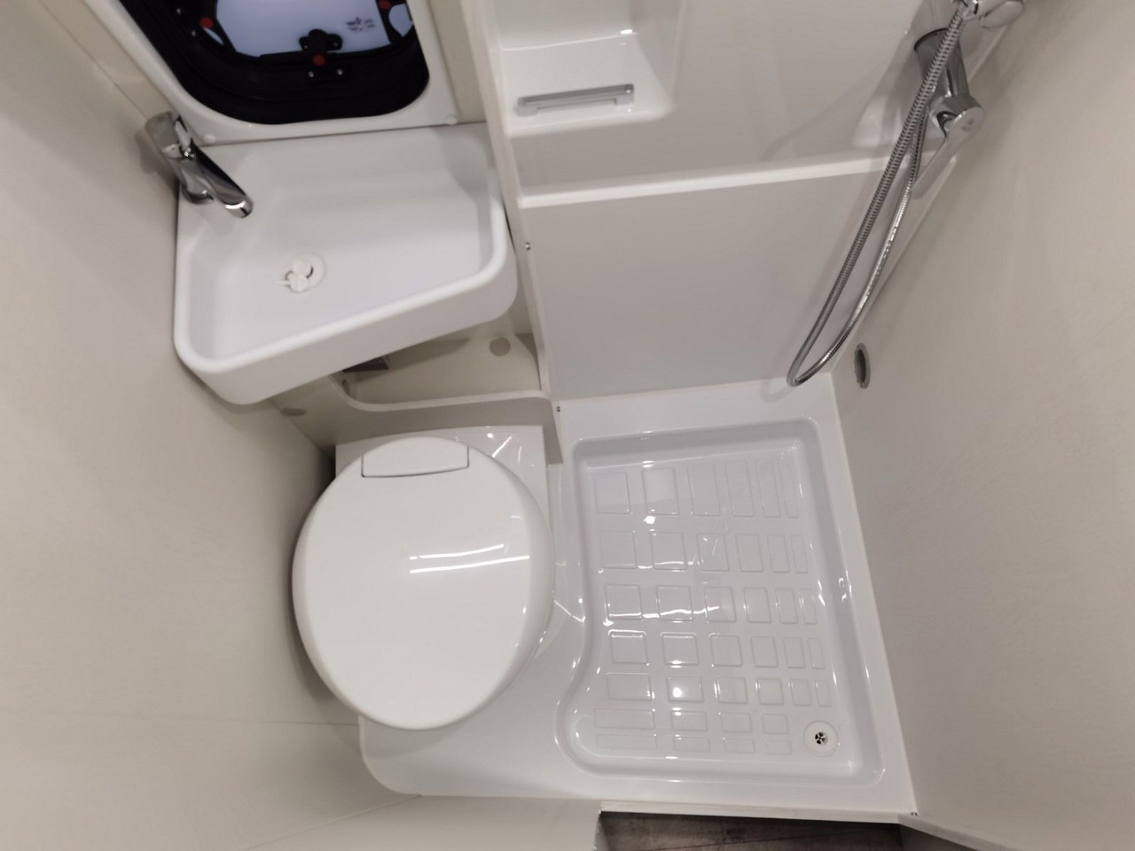 Fourgon aménagé Karmann DAVIS 620 TRENDSTYLE / -2026- / EINZELBETTEN