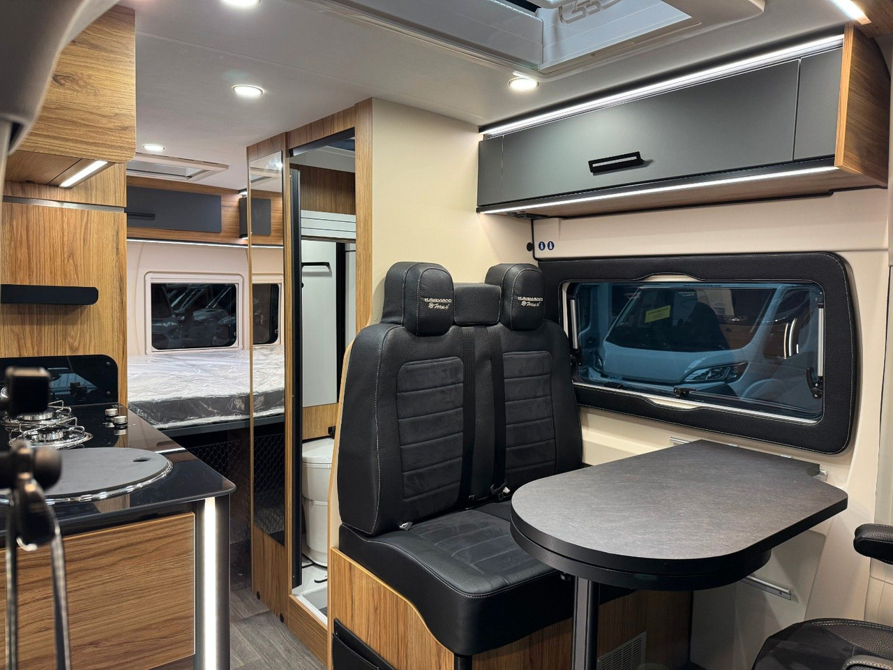 Fourgon aménagé Karmann DEXTER 580 / - 2026 - / 140PS-8G.AUTOMATIK