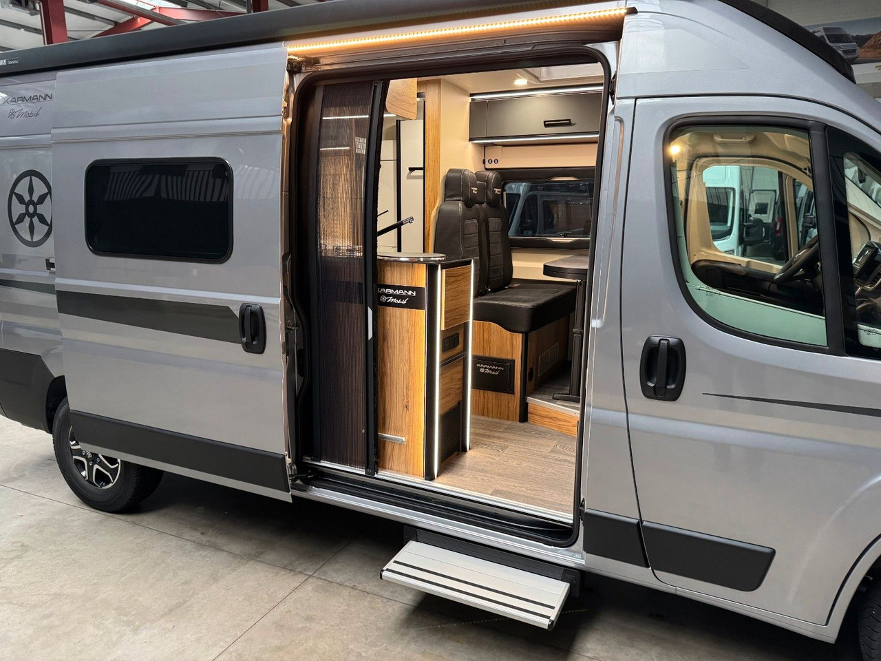 Fourgon aménagé Karmann DEXTER 580 / - 2026 - / 140PS-8G.AUTOMATIK