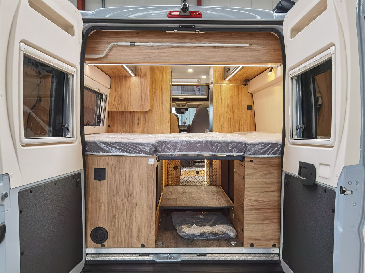 Fourgon aménagé Karmann DEXTER 580 /- 2026 -/ PANORAMA DACHFENSTER