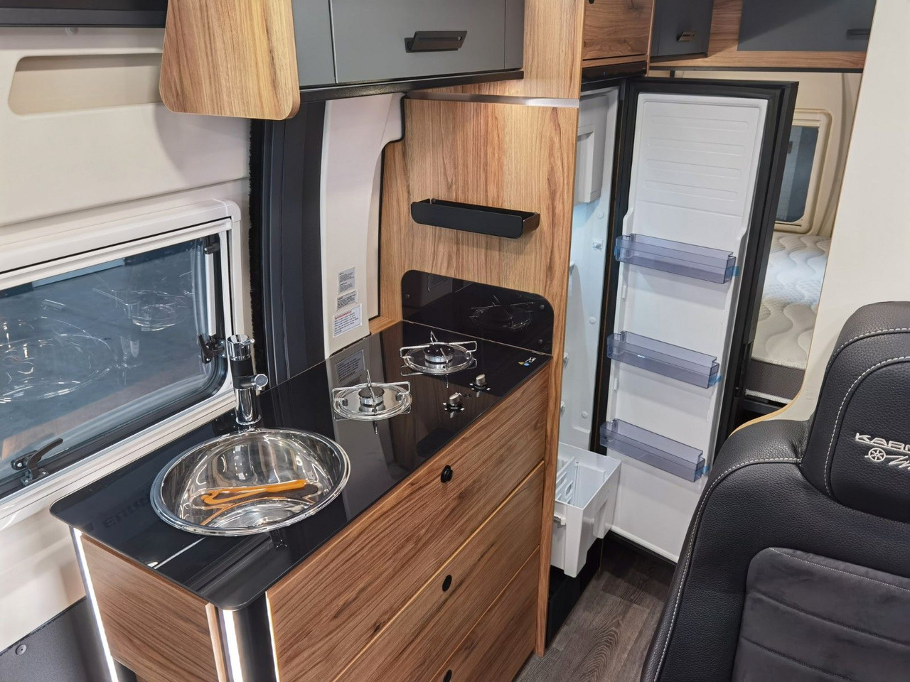 Fourgon aménagé Karmann DEXTER 580 / MODELL 2026 / 8G.AUTOMATIK