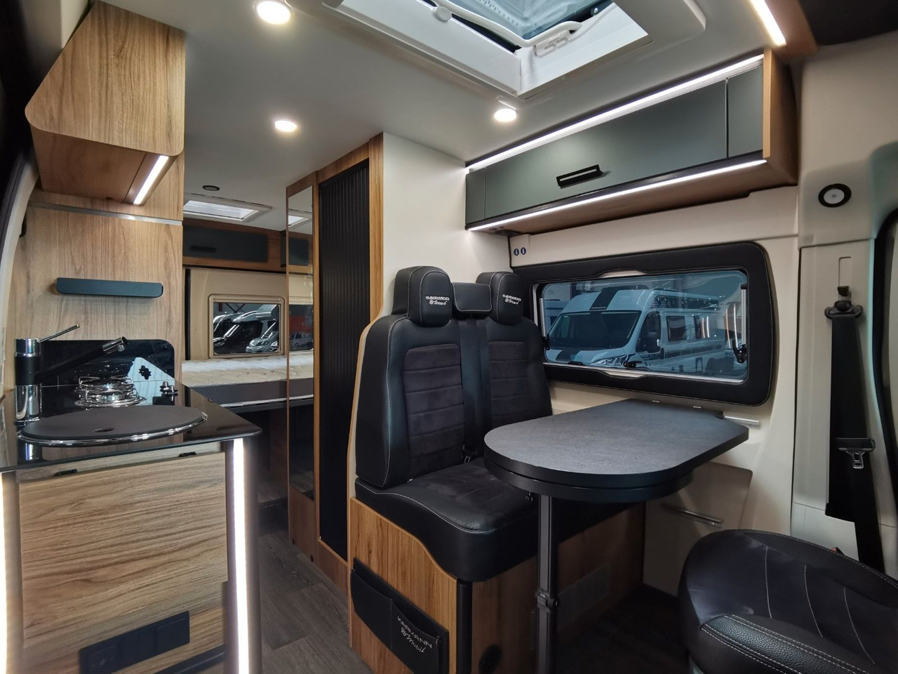 Fourgon aménagé Karmann DEXTER 580 /-MODELL 2026-/ PANORAMA DACHFENSTER