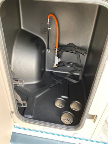 Fourgon aménagé LMC INNOVAN 600 ,ASD, Aufstelldach,26 Modell,