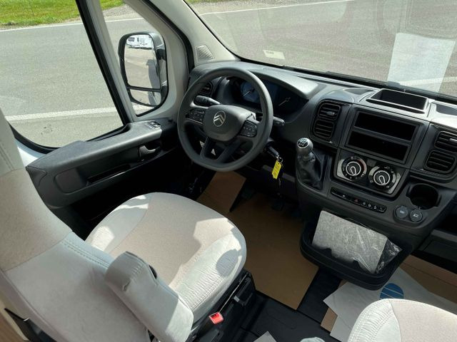 Fourgon aménagé LMC INNOVAN 600 ,ASD, Aufstelldach,26 Modell,Navi