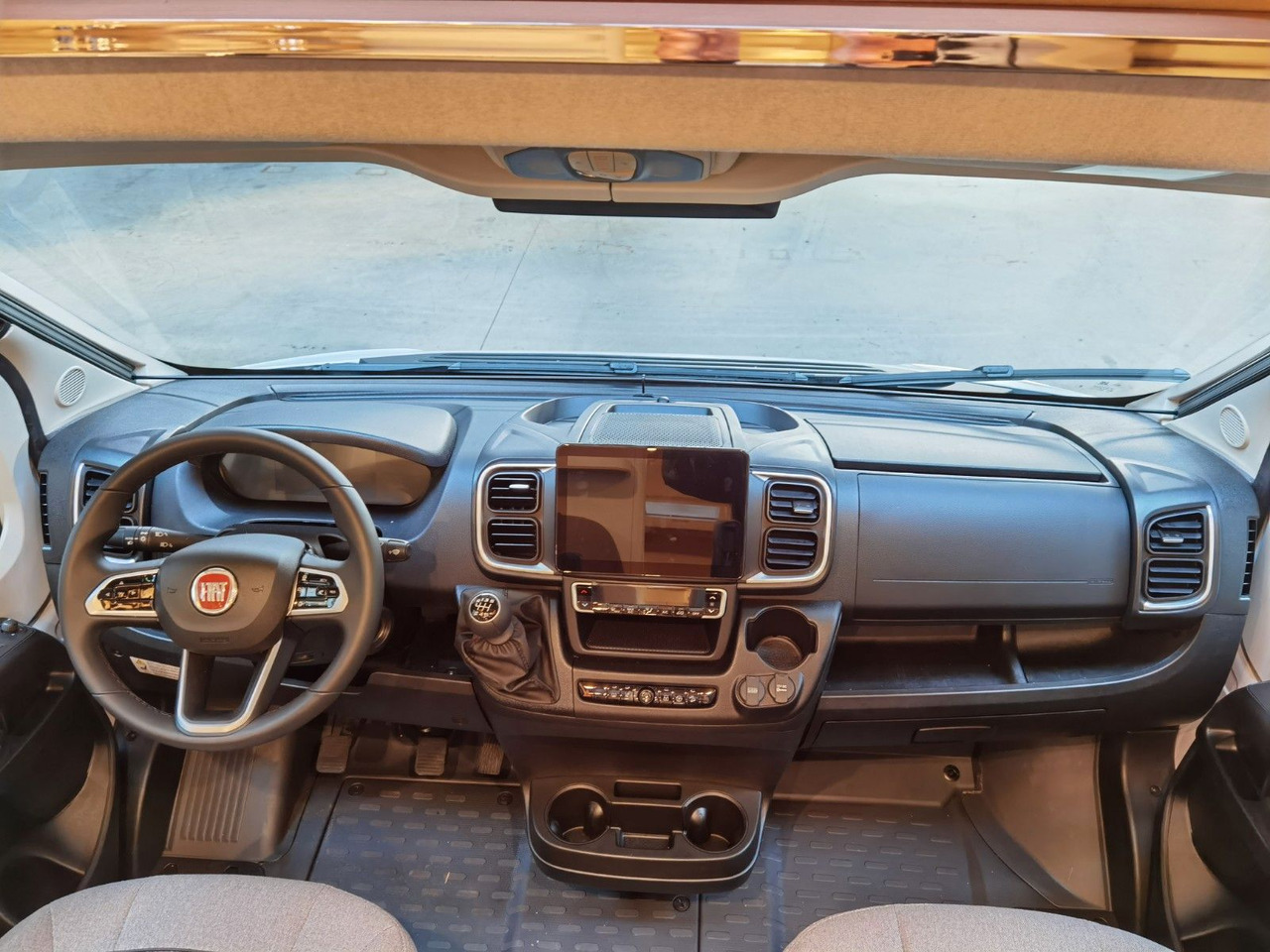 Fourgon aménagé Malibu VAN COMFORT GT - 640 LE / KLIMAAUTOMATIK / NAVI