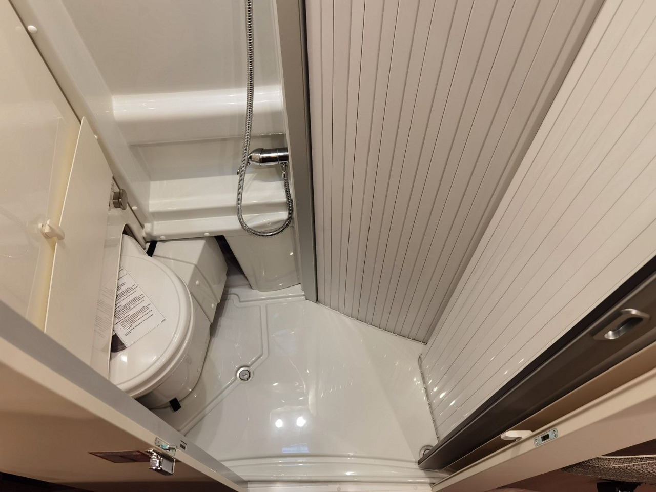 Fourgon aménagé Malibu VAN DIVERSITY GT- 640 LE K /NAVIGATION &amp; KEYLESS