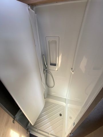 Fourgon aménagé ROADfans Hopper Active 640 ES *Markise, RFK