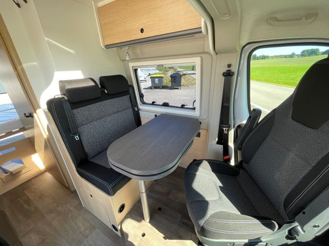 Fourgon aménagé Sunlight Camper Van Cliff 600 Entry