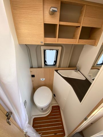 Fourgon aménagé Sunlight Cliff 640 mit Längsbetten,Modell 25