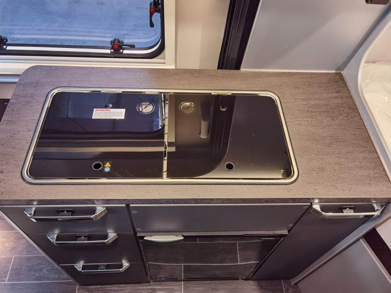 Fourgon aménagé Weinsberg CARABUS GREY 540 MQ - EDITION FIRE /-2026-/140PS