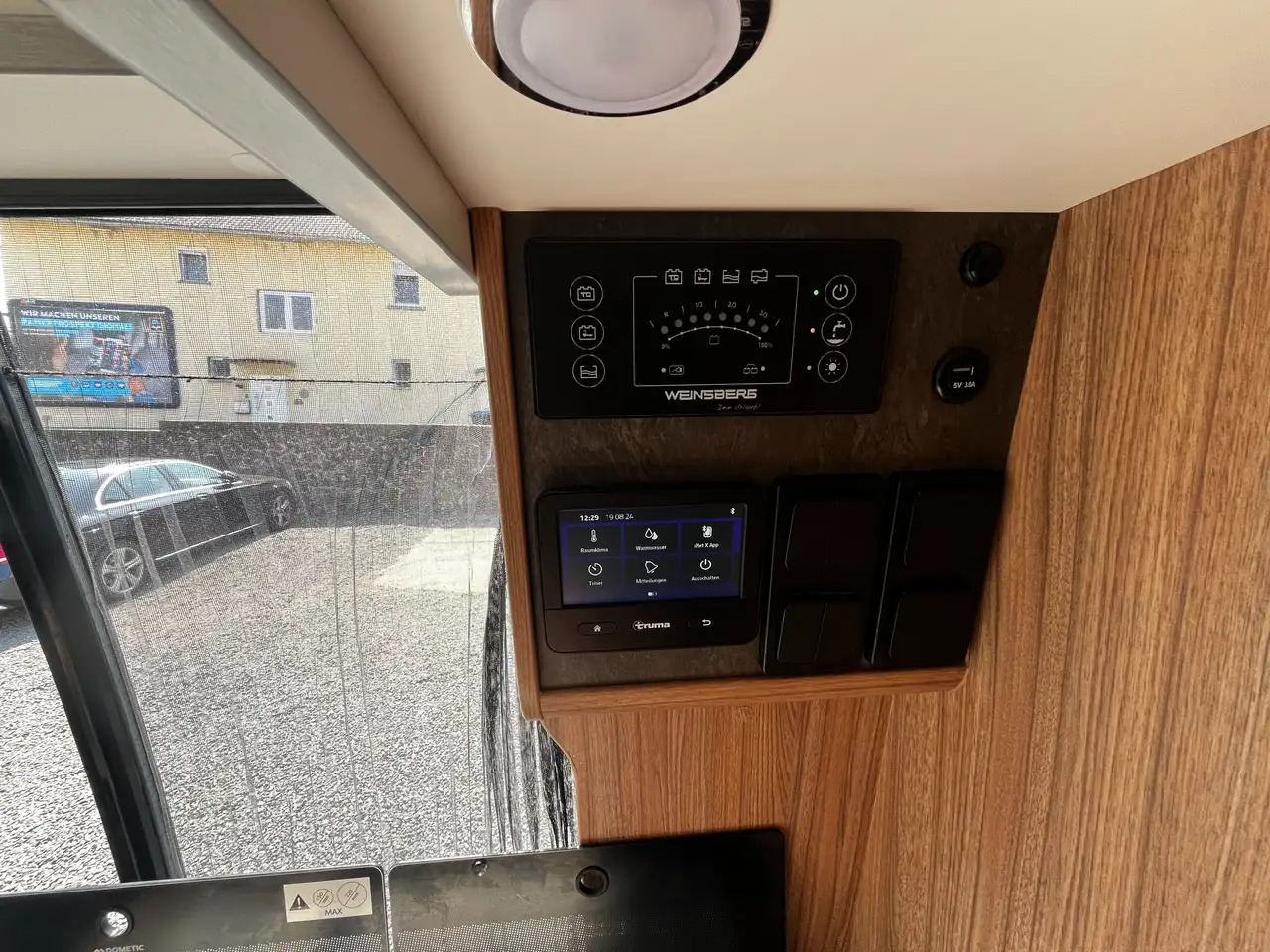 Fourgon aménagé Weinsberg CaraBus 600 DQ