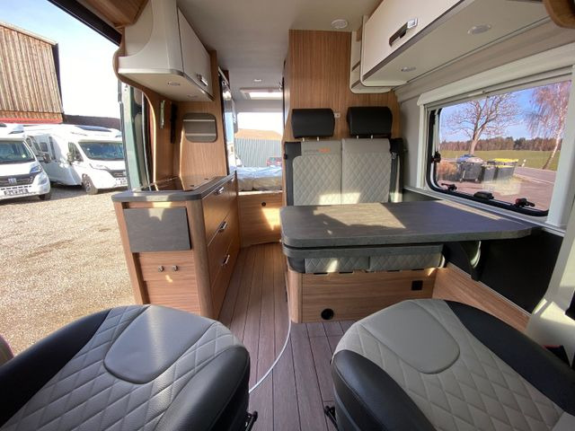 Fourgon aménagé Weinsberg CaraBus 600 MQ EDITION Fire