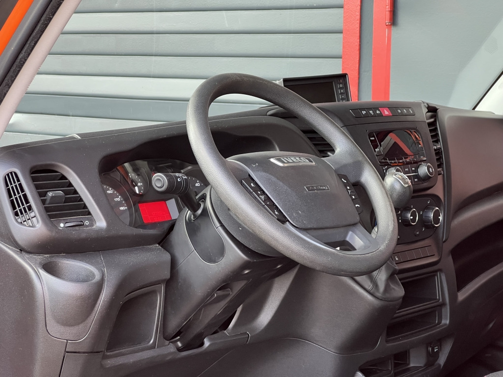 Camping-car Iveco Daily 35S14 Klima Orig.127'km Küche Doppelbett