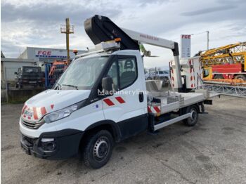 Camion avec nacelle IVECO Daily