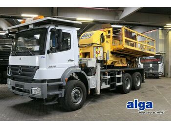 Camion avec nacelle MERCEDES-BENZ