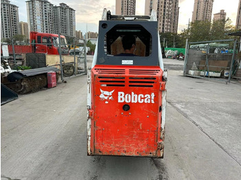 Mini chargeuse BOBCAT S70 compact loader: photos 3
