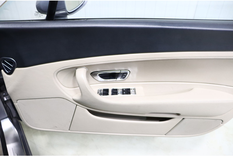 Engins de chantier Bentley Continental GT