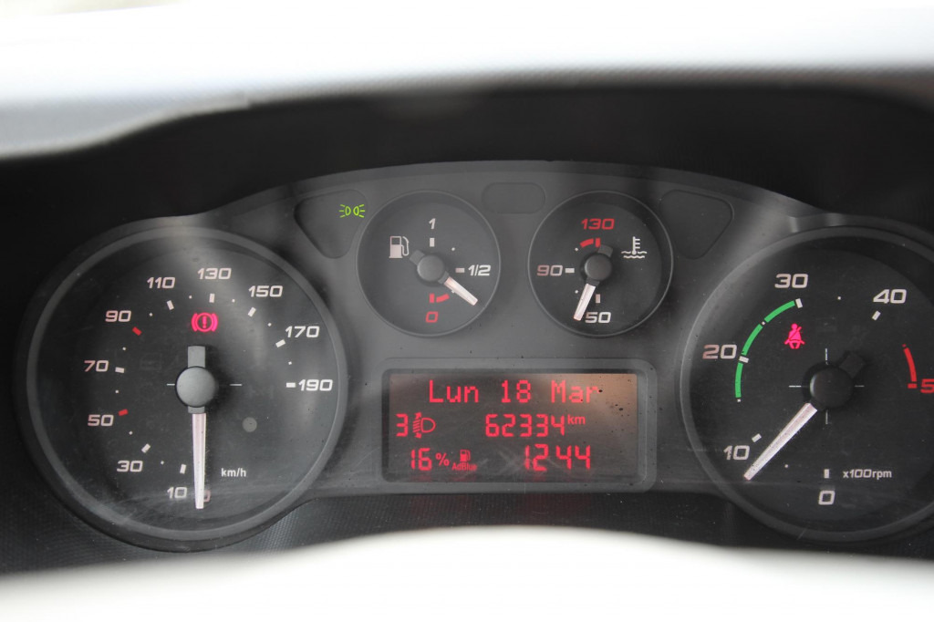 Camion avec nacelle Iveco Daily 70-150  KLUBBK42P 14,8 m 2 Pers.Korb  835 h
