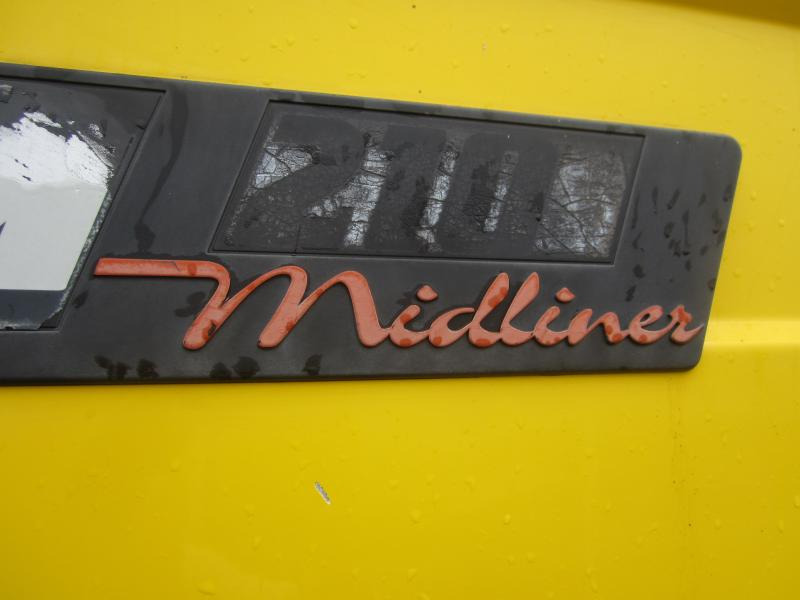 Camion avec nacelle Renault Midliner 210