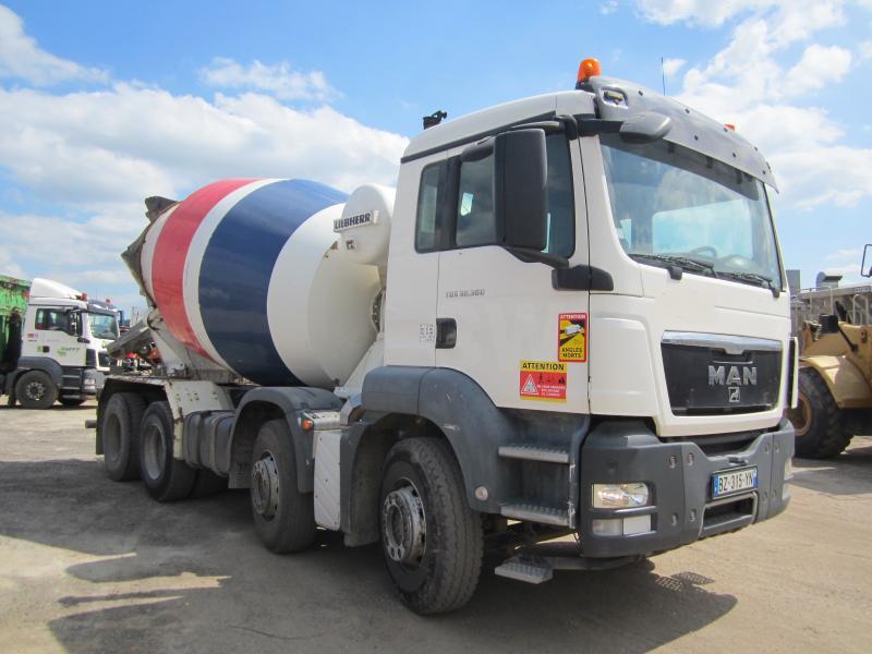 Camion malaxeur MAN TGS 32.360