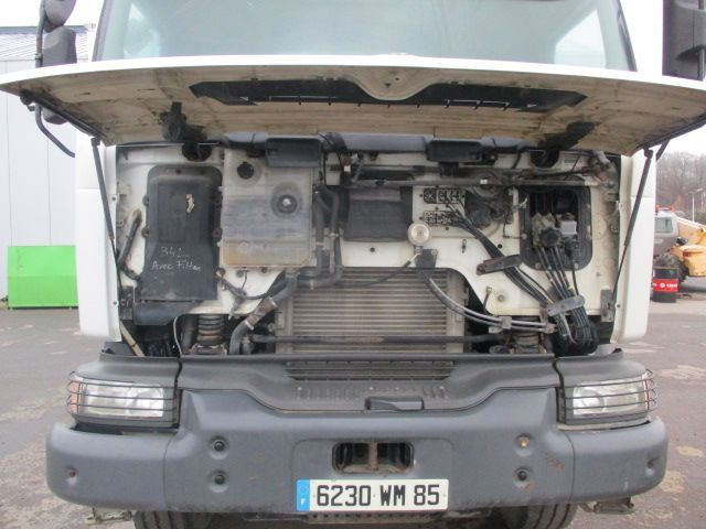 Camion malaxeur Renault Kerax 370 dci - manual gearbox / Liebherr + belt tapis