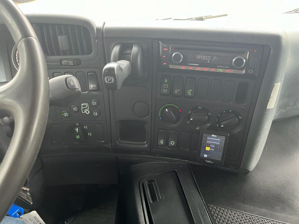 Camion malaxeur Scania P 360 8x4 Betonmischer Intermix-Putzmeister 9m³