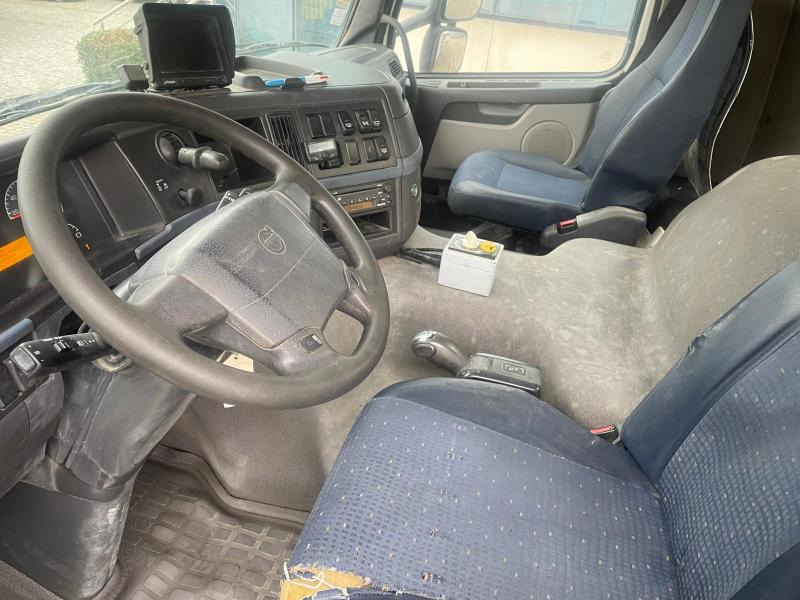 Camion malaxeur Volvo FM 380