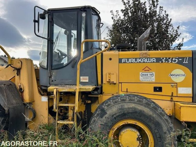 Chargeuse CHARGEUSE FURUKAWA 335 - 2000 - 5800 HEURES